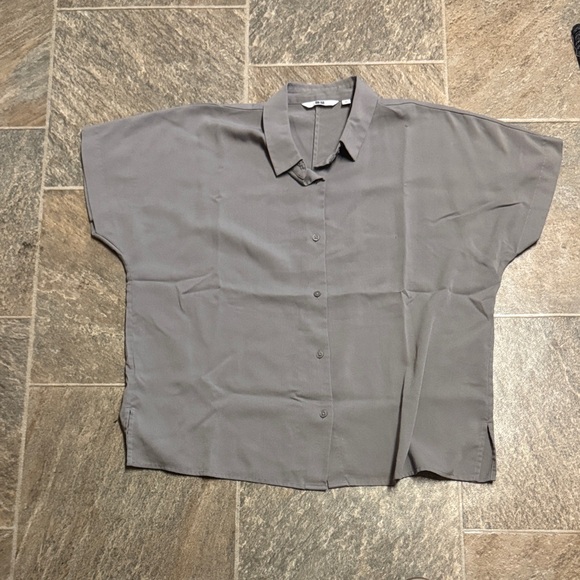 Uniqlo Tops - Uniqlo Gray Women's Top